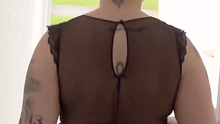 Inmature Mature: Nuria Does All the Housework and Goes to the Beach to Hunt for Tourists to Fuck Them