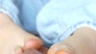 Footjob with Cum on the Petite Toes