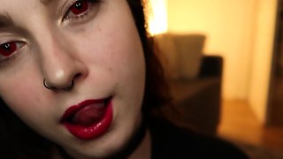 Brunette Solo Webcam Masturbation