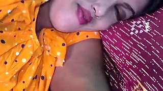 A Village Bhabhi Fucked by a college Student in Her Bed Room with Bengali Audio