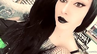 amateur vip ass masturbating on live webcam