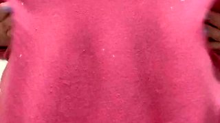 Big boob brunette masturbates on webcam