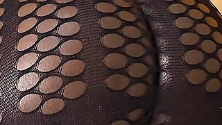 Slim Thick Babe Loves Shaking Her Ass