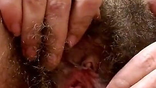 Pee with Pussy Wide Open in Close-up