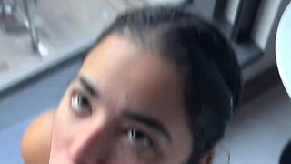 Amateur slut blowjob cumshot