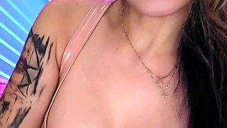 Brunette Solo Webcam Masturbation