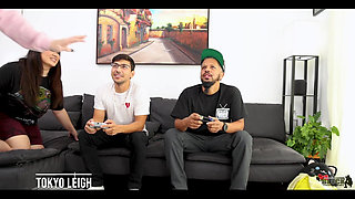 Play Smash Bros or Smash the Bro's Girl